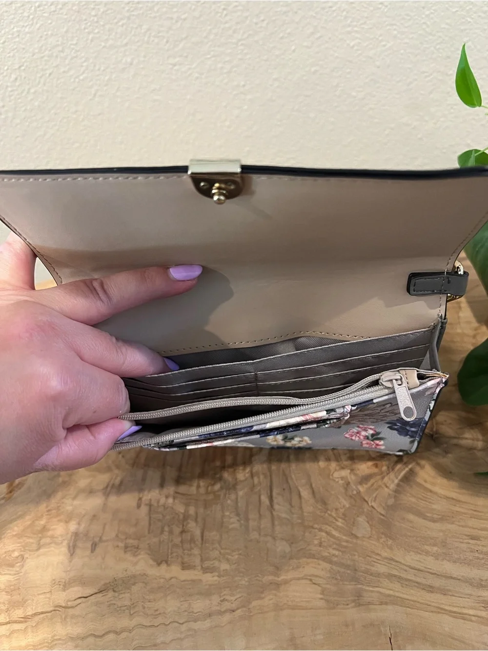 Nine West compact floral